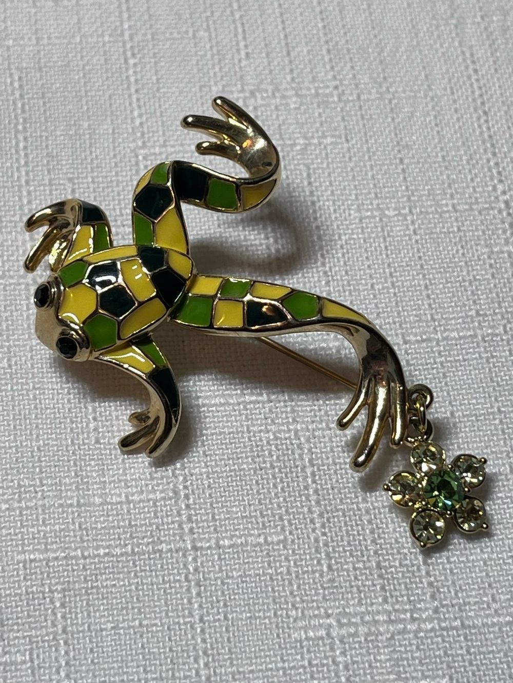 Fun, vintage frog brooch with hanging flower accent